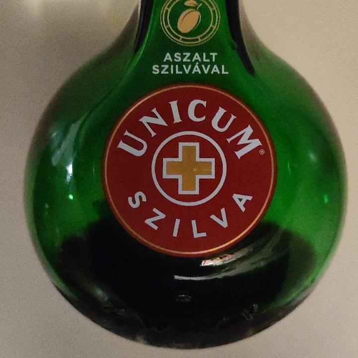 Képek - Zwack Unicum Szilva