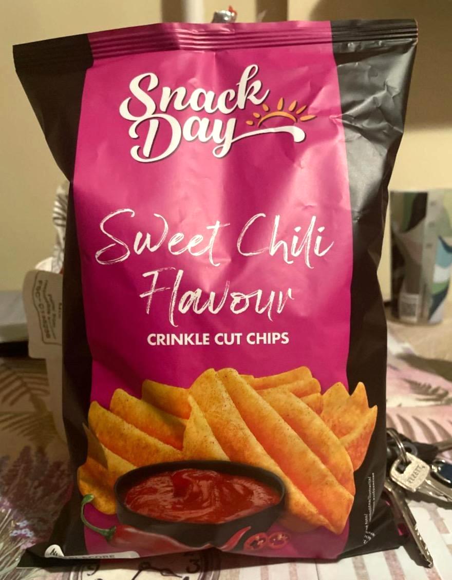 Képek - Sweet chili flavour crinkle cut chios Snack Day