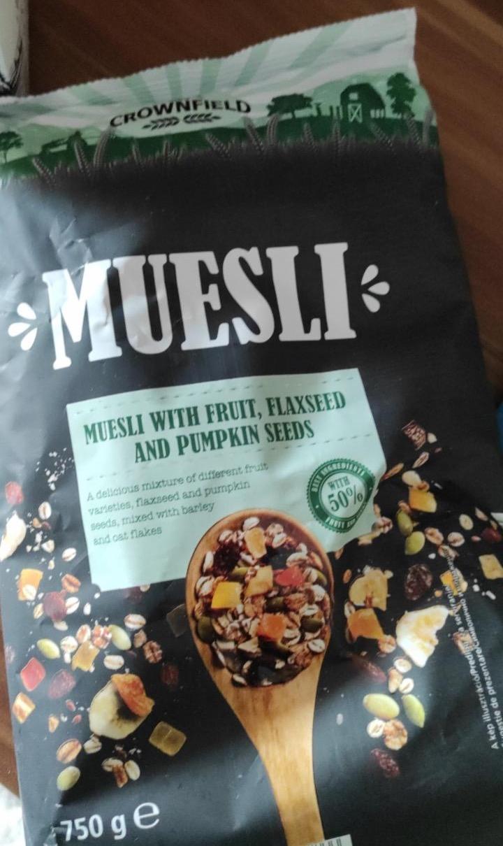 Képek - Muesli with fruit, flaxseed and pumpkin seeds Crownfield