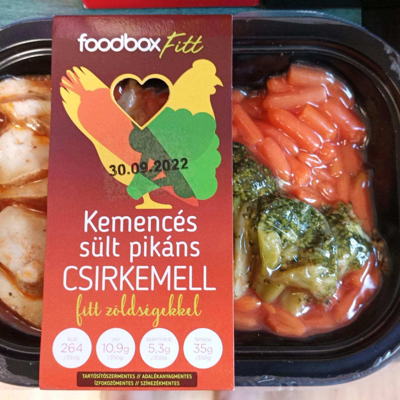Képek - Foodbox Fitt kemencés sült pikáns csirkemell fitt zöldségekkel 350 g