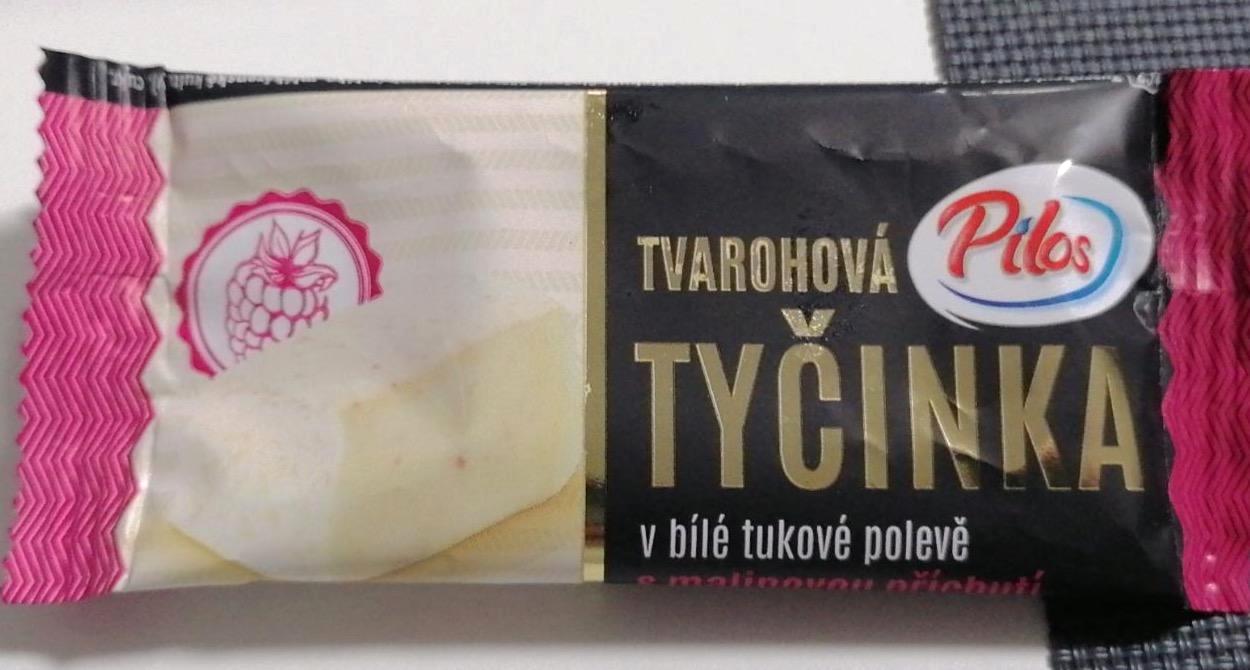 Képek - Tvarohova tyčinka v bile tukové poleve Pilos