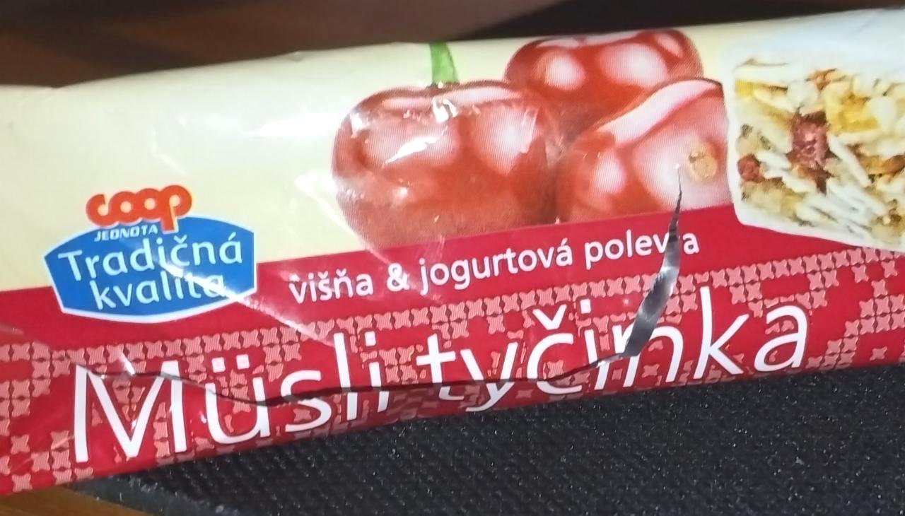 Képek - Müsli tyčinka Višňa & jogurtová poleva Coop