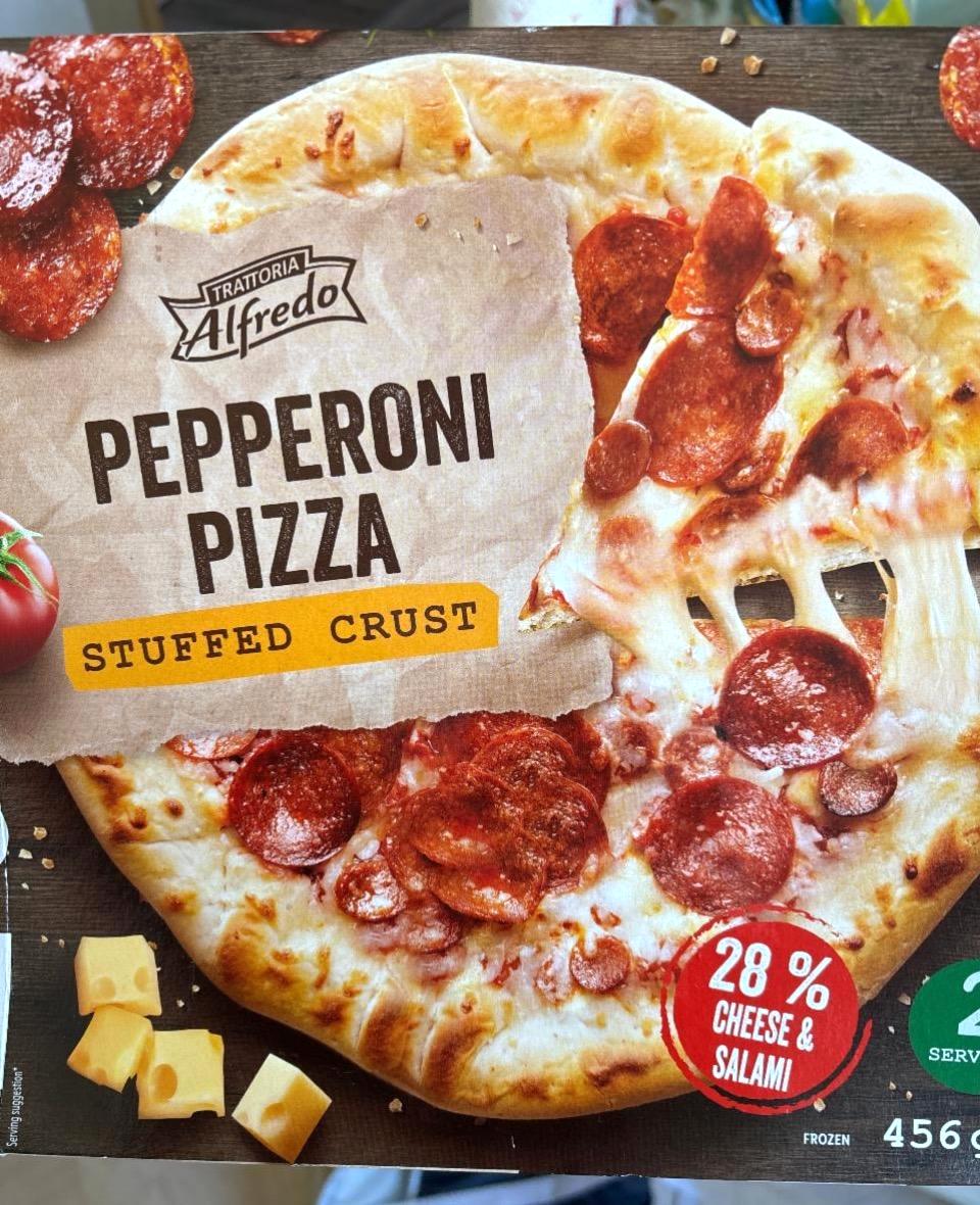Képek - Pepperoni pizza stuffed crust Trattoria Alfredo