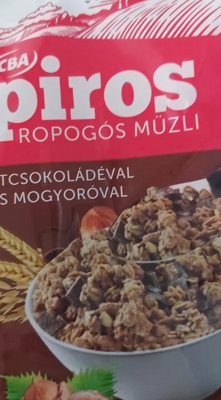 Képek - Piros ropogós müzli étcsokoládéval és mogyoróval CBA