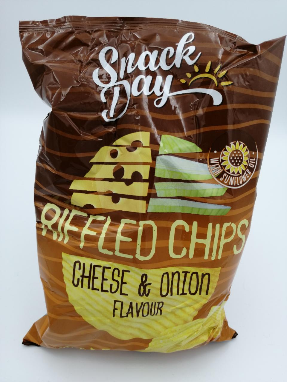 Képek - Riffled chips cheese & onion Snack day