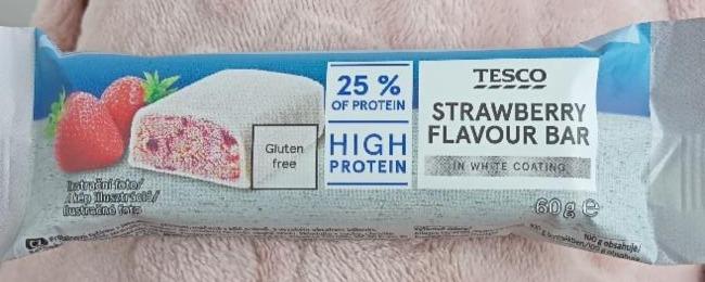 Képek - Strawberry flavour bar in white coating high protein Tesco