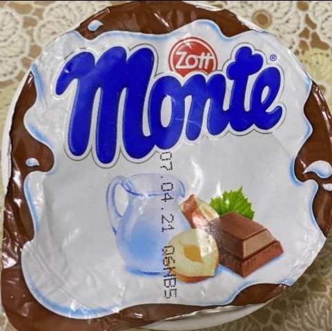 Képek - Monte milk dessert with chocolate and hazelnuts Zott