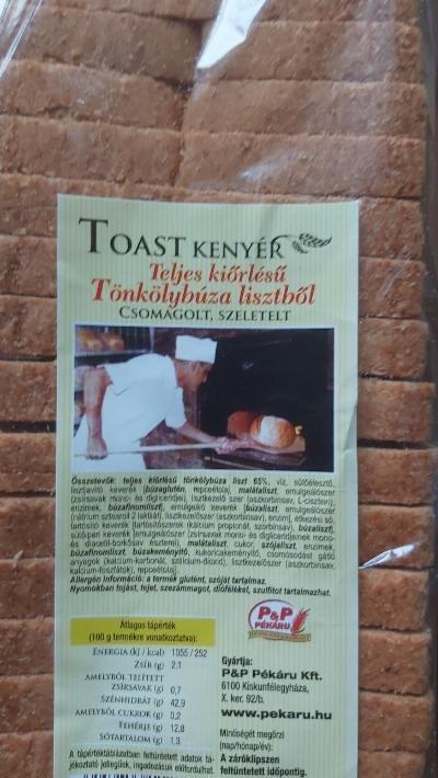 Képek - Toast Kenyér Teljes kiörlésű Tönkölybúza lisztből P&P pékáru