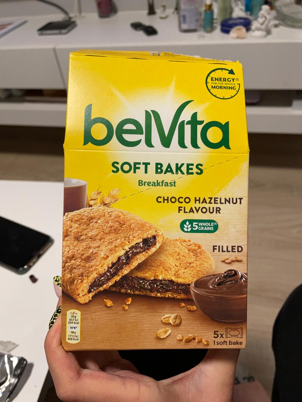 Képek - Belvita gabonás omlós keksz, mogyorós ízű kakaós töltelékkel 250 g