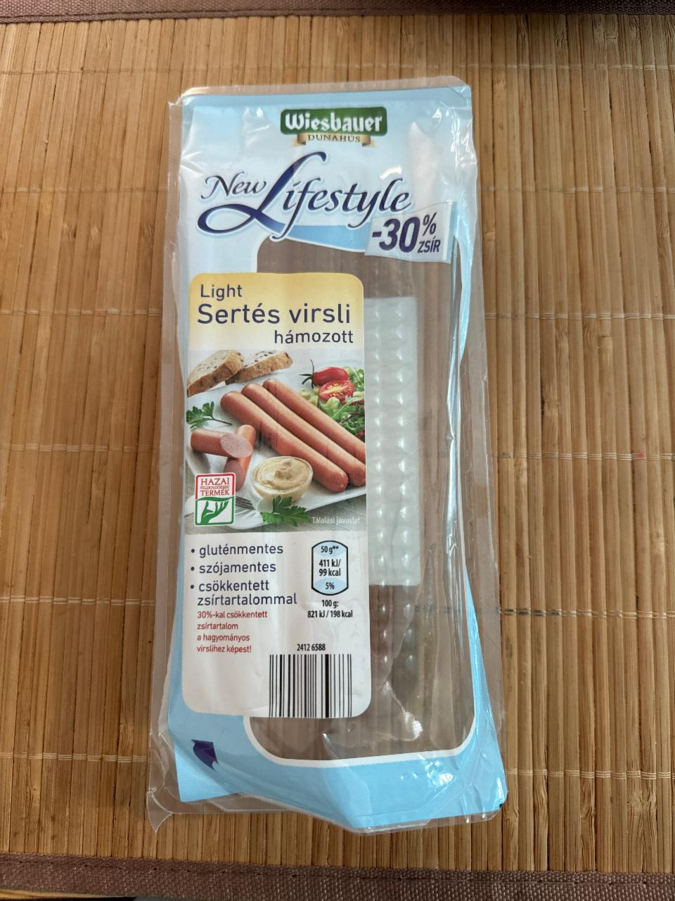 Képek - New Ligestyle -30% zsír Light Sertés Virsli hámozott Wiesbauer