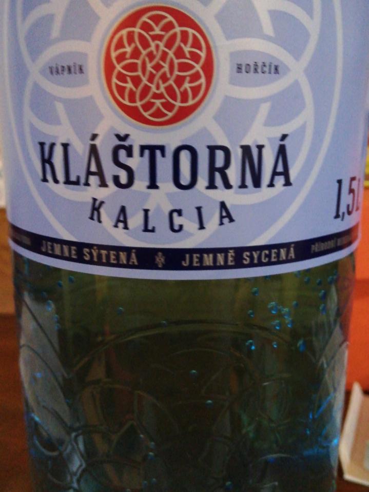 Képek - Prírodná minerálna voda jemne sýtená Kláštorná Kalcia