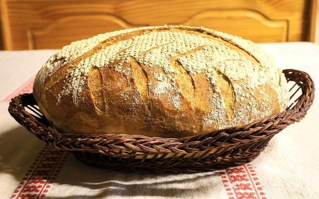 Képek - házi teljeskiőrlésű kenyér, búza-rozs, kovászos