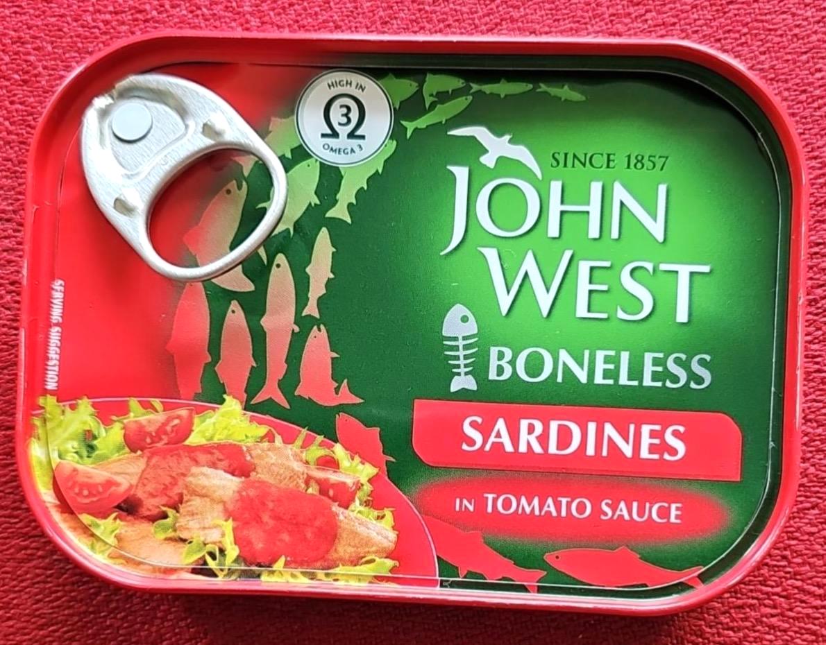 Képek - Boneless sardines in tomato sauce John West