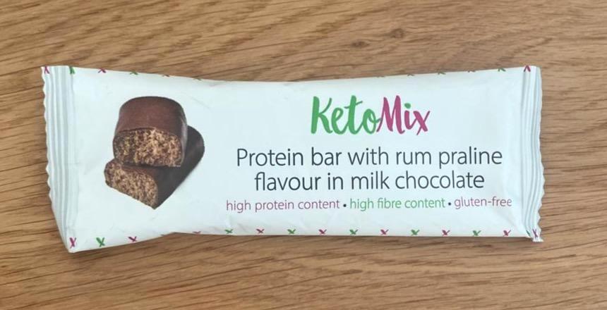 Képek - Protein bar with rum praline flavour in milk chocolate KetoMix