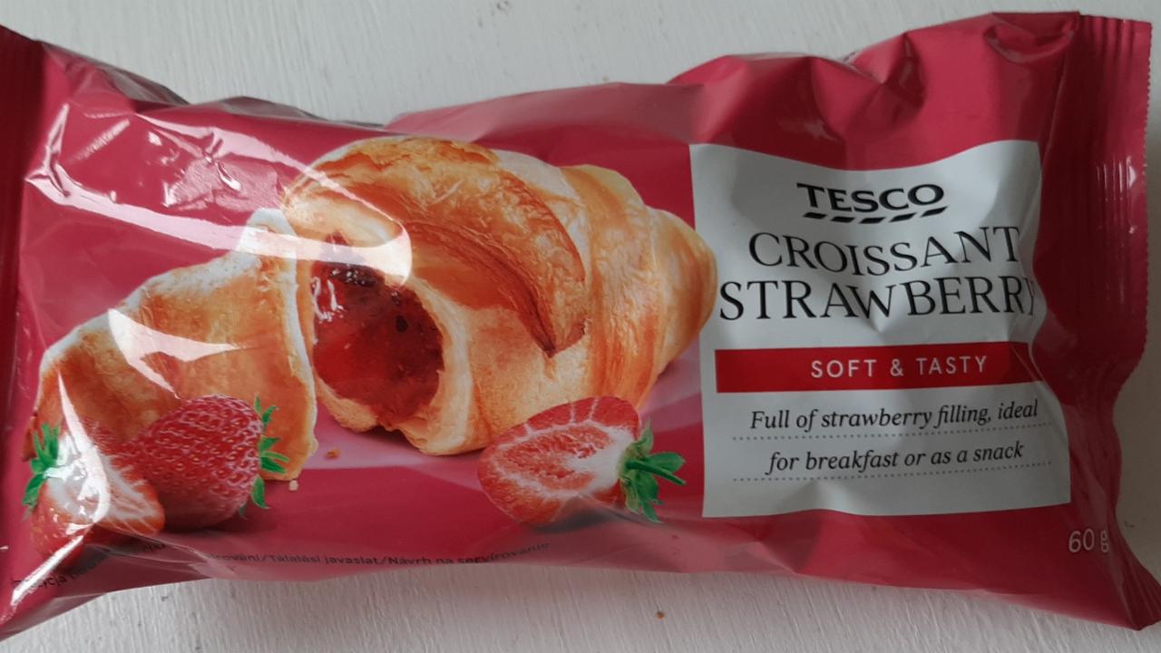 Képek - Tesco croissant epres töltelékkel 