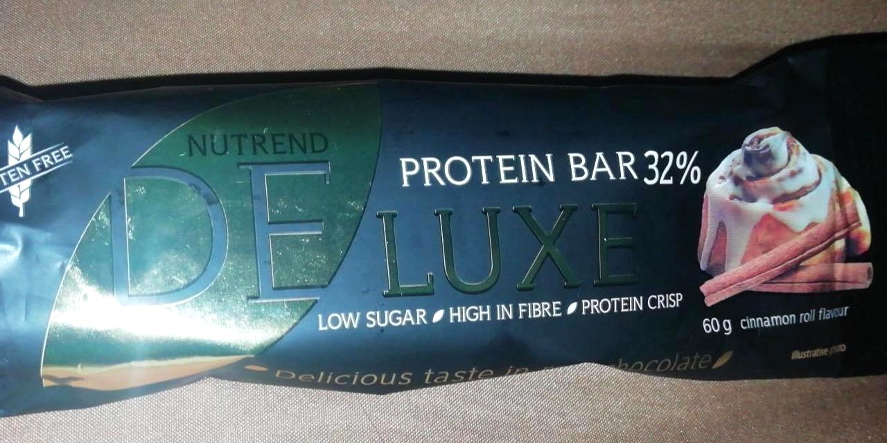 Képek - Deluxe protein bar 32% Cinnamon roll Nutrend