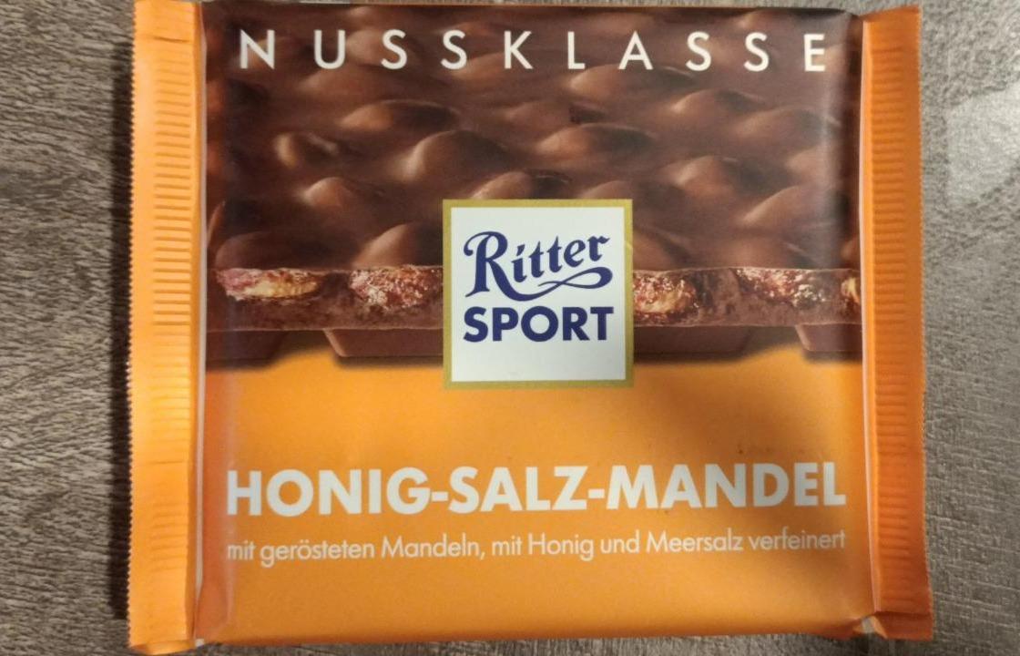 Képek - Ritter Sport tejcsokoládé pörkölt és sózott mandulával méz bevonattal 100 g