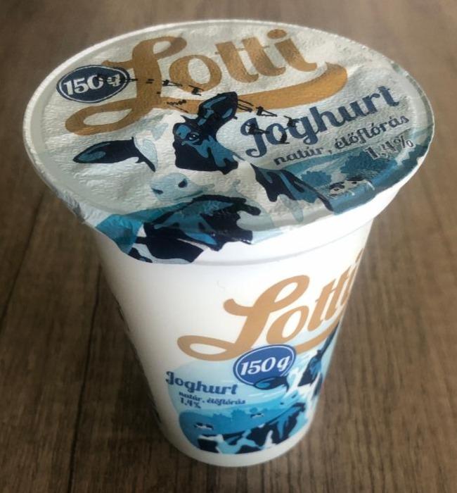 Képek - Natúr előflórás joghurt 1,4% Lotti