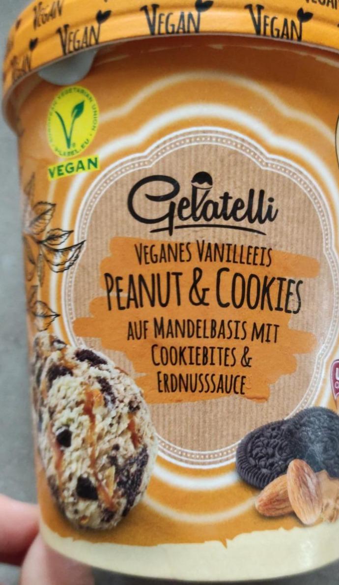Képek - Veganes Vanilleeis Peanut & Cookies auf Mandelbasis mit Cookiebites & Erdnusssauce Gelatelli