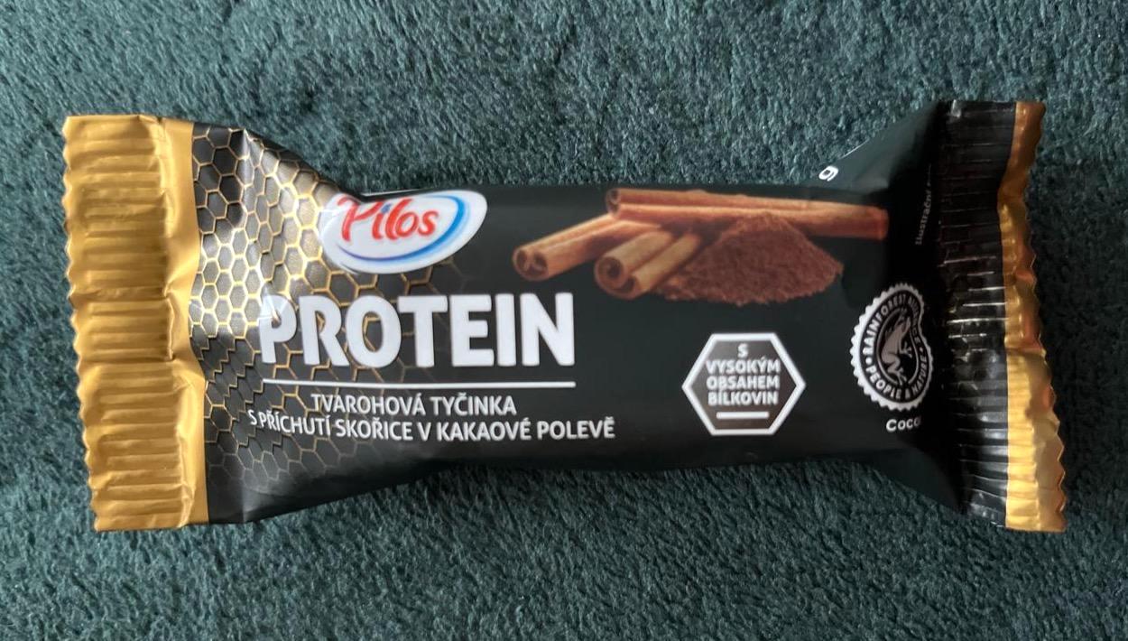 Képek - Protein tvarohová tyčinka s příchutí skořice v kakaové polevě Pilos