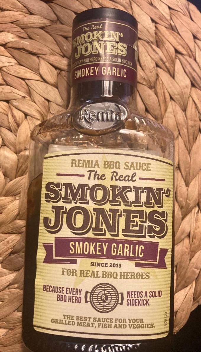 Képek - Smokin’ Jones Smokey garlic szósz Remia