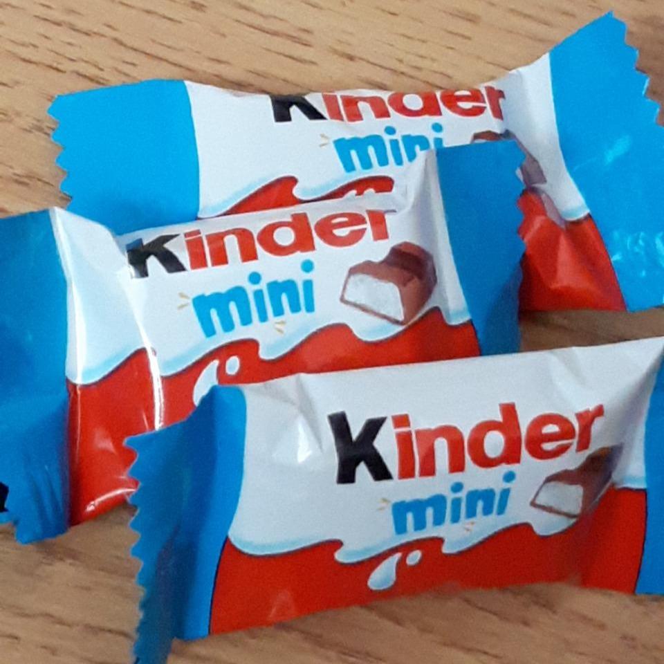 Képek - Chocolate mini tejcsokoládé szelet tejes krémmel töltve Kinder