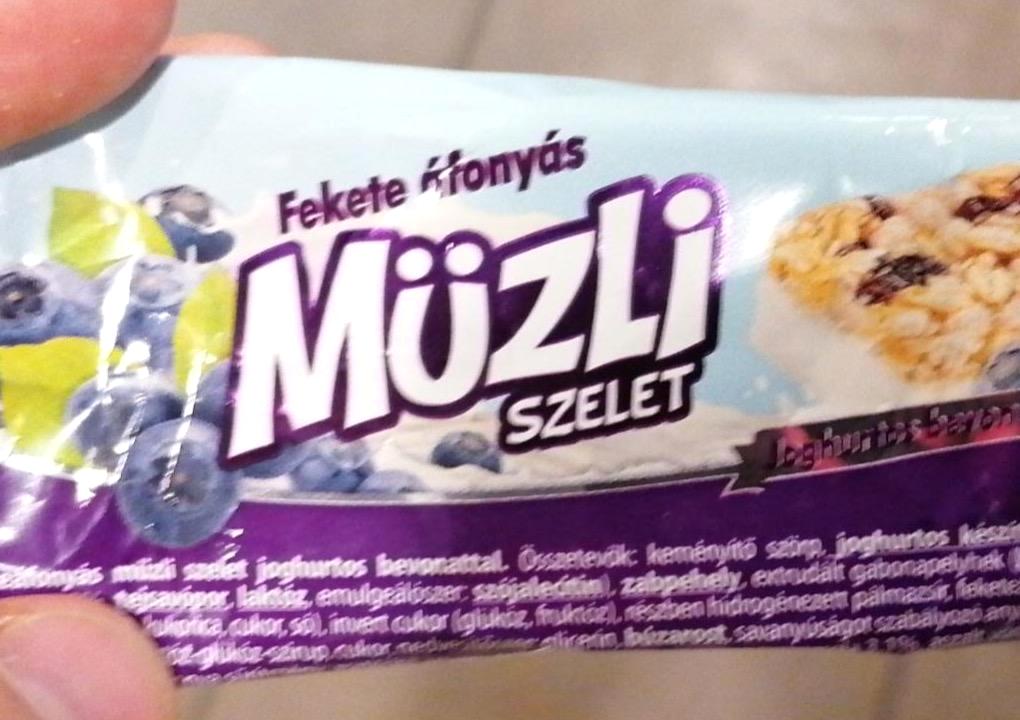 Képek - Fekete áfonyás müzli szelet Penny