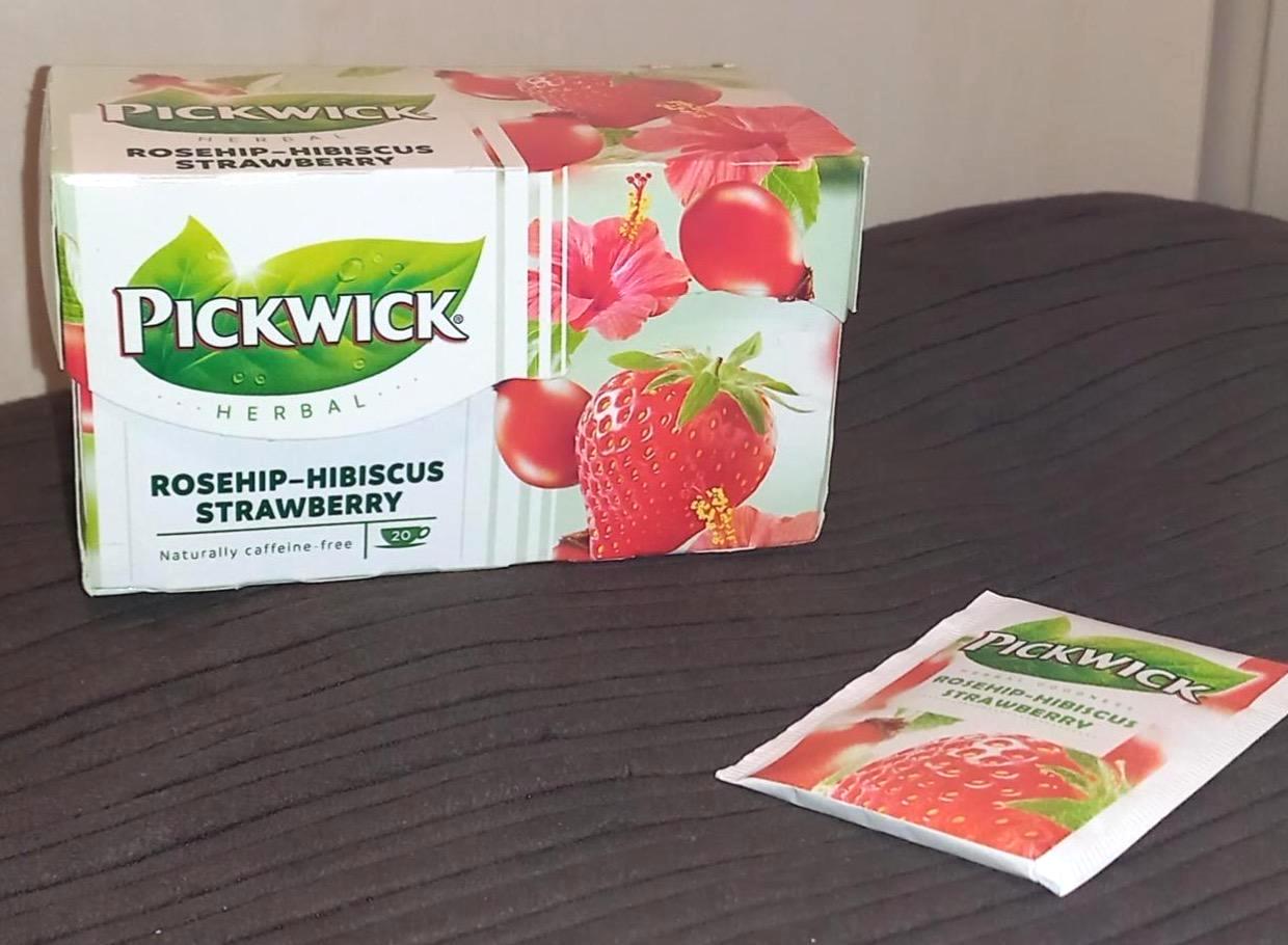 Képek - Pickwick Tea Rosehip-Hibiscus-Strawberry