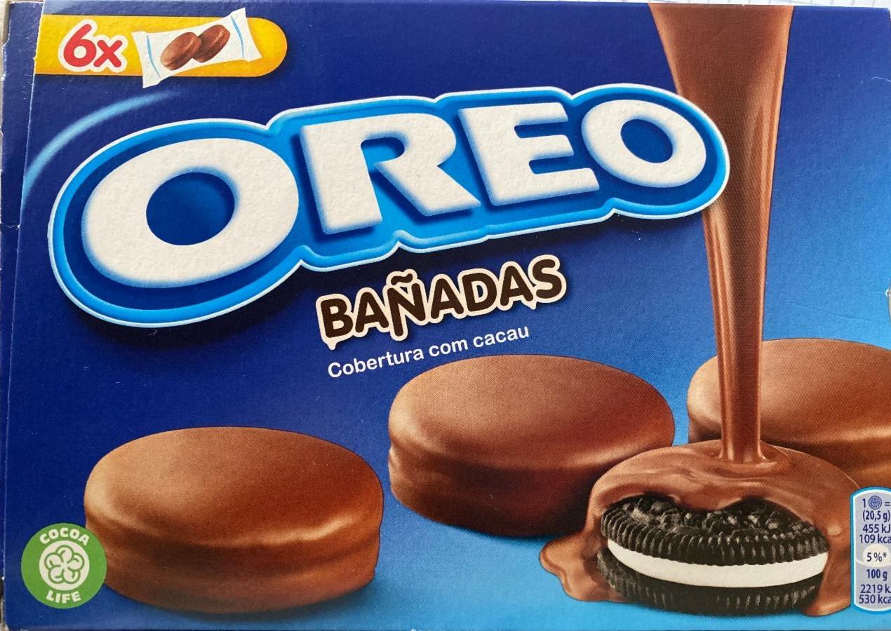 Képek - vaníliaízű töltelékkel töltött kakaós keksz kakaós tejbevonómasszával mártva Oreo