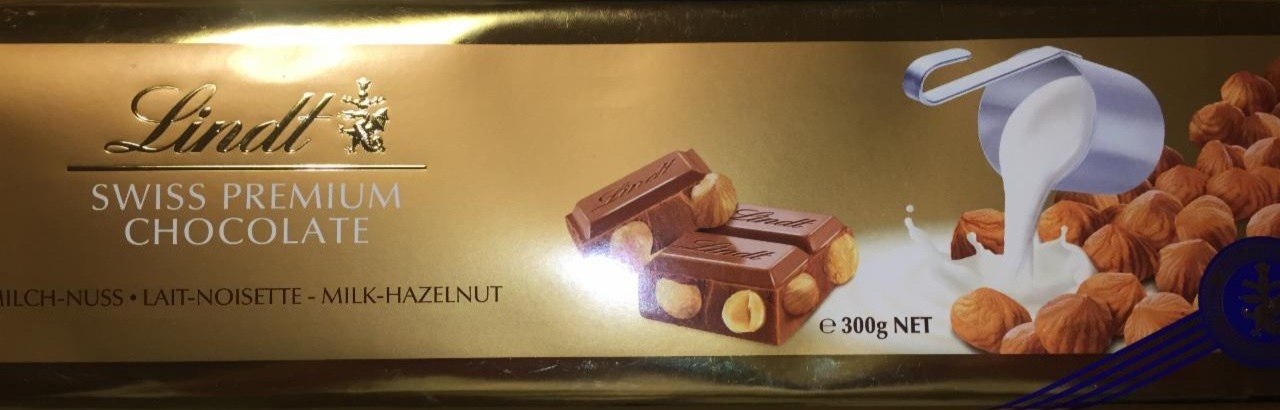 Képek - Lindt svájci tejcsokoládé pörkölt egész mogyoróval