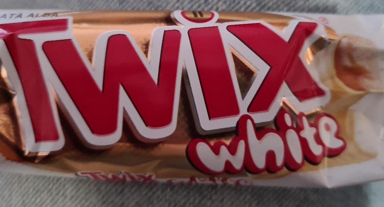 Képek - Twix White kekszes szeletek karamellával, fehér csokoládéba mártva 2 x 23 g (46 g)