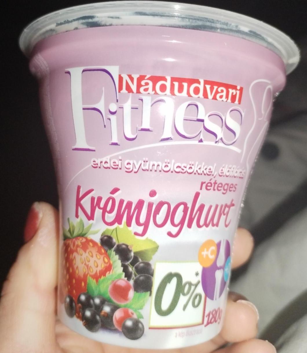 Képek - Fitness krémjoghurt erdei gyümölcsökkel Nádudvari