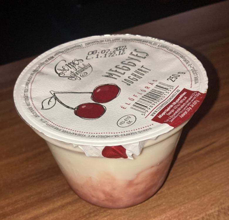 Képek - Cserpes Sajtműhely meggyes élőflórás joghurt 250 g