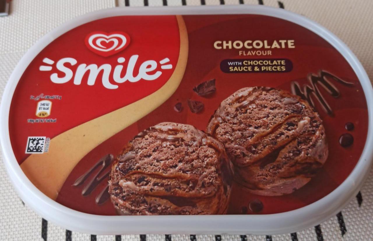 Képek - Algida Smile tejcsokoládés jégkrém csokoládés szósszal és csokoládé darabkákkal 900 ml