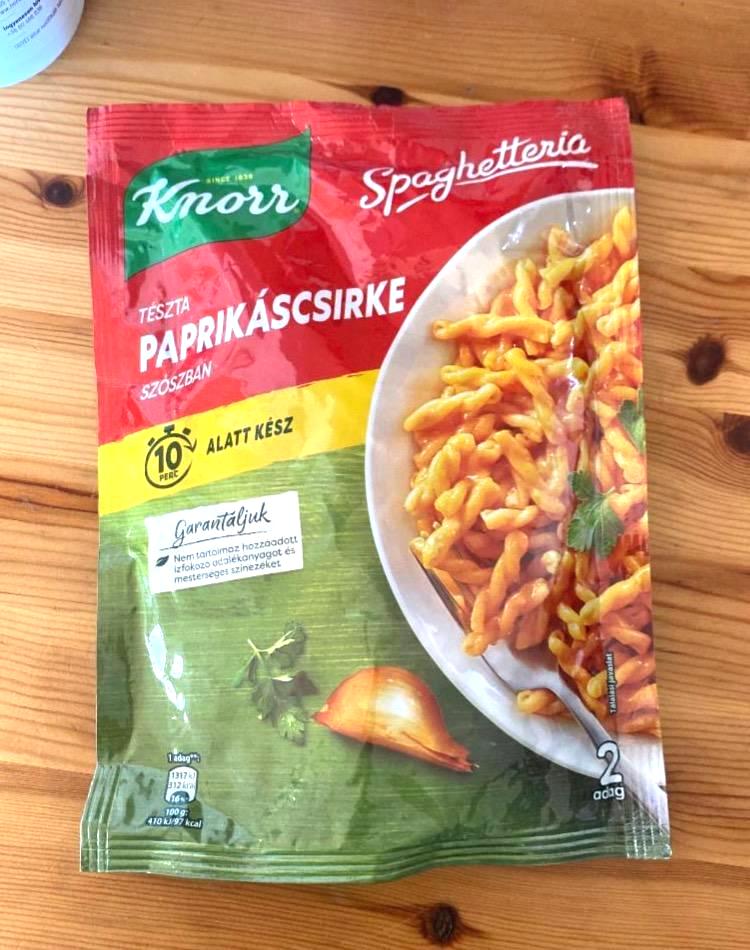 Képek - Tészta paprikáscsirke szószban Knorr