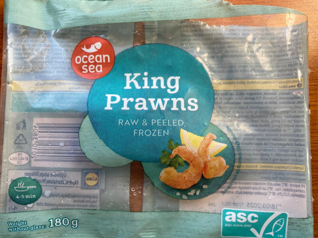 Képek - King prawns raw & peeled, frozen Ocean sea