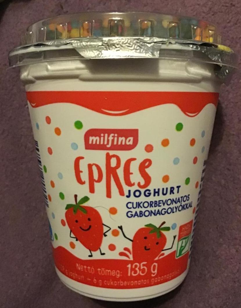 Képek - Epres joghurt cukorbevonatos gabonagolyókkal Milfina