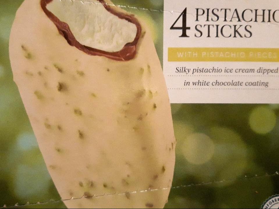 Képek - Pisztácia jégkrém csokoládéízű öntettel fehér csokoládéval Tesco