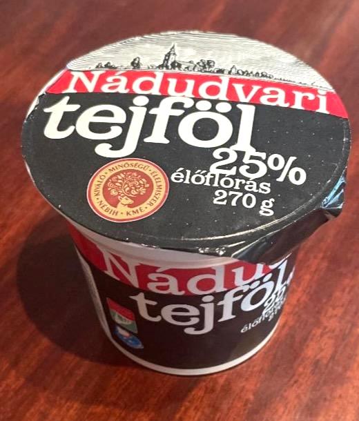 Képek - Tejföl előflórás 25% Nádudvari