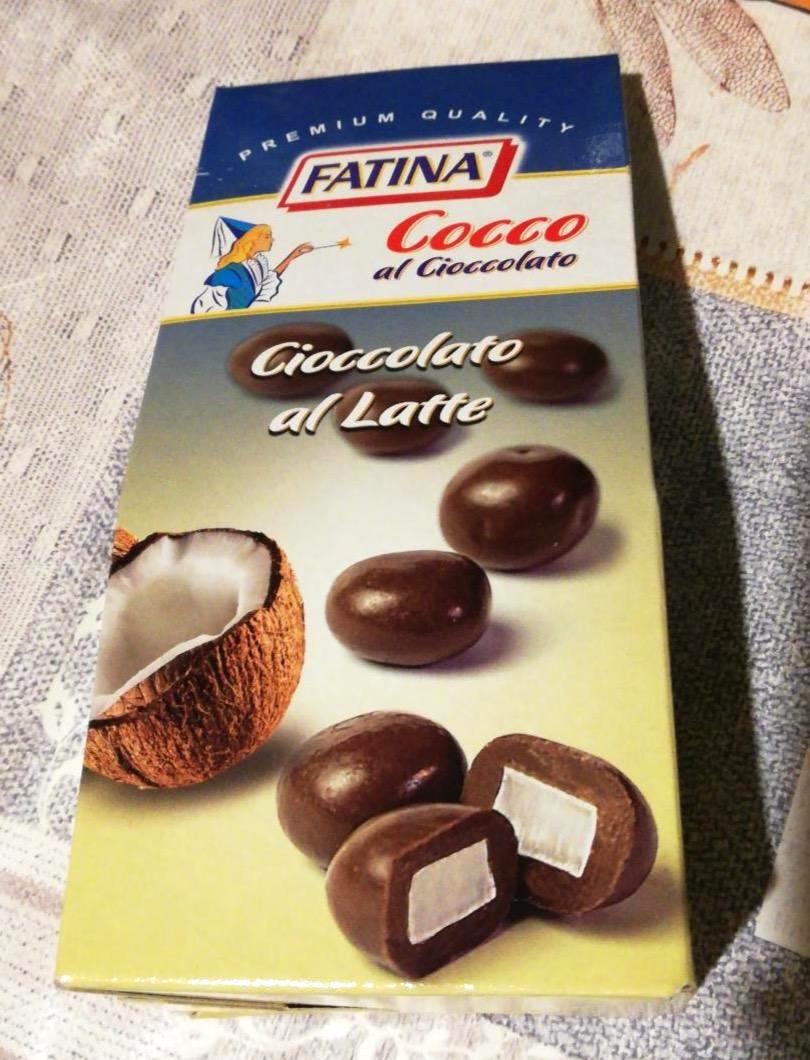 Képek - Csokoládéba mártott kókusz Fatina