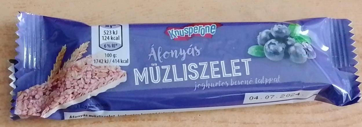 Képek - Áfonyás müzli szelet joghurtos bevonó talppal Knusperone