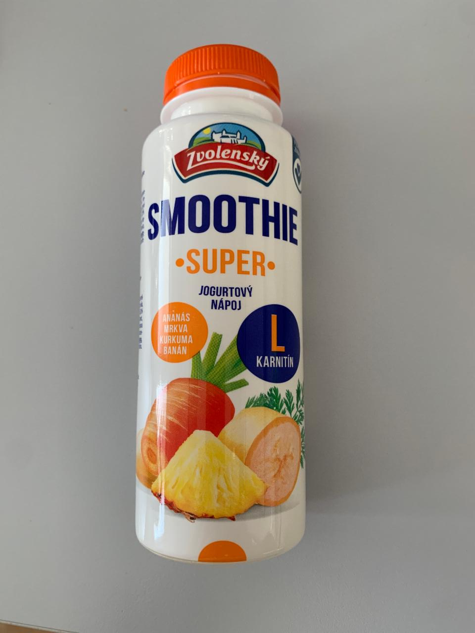 Képek - Smoothie jogurtový nápoj ananás, mrkva, kurkuma, banán Zvolenský