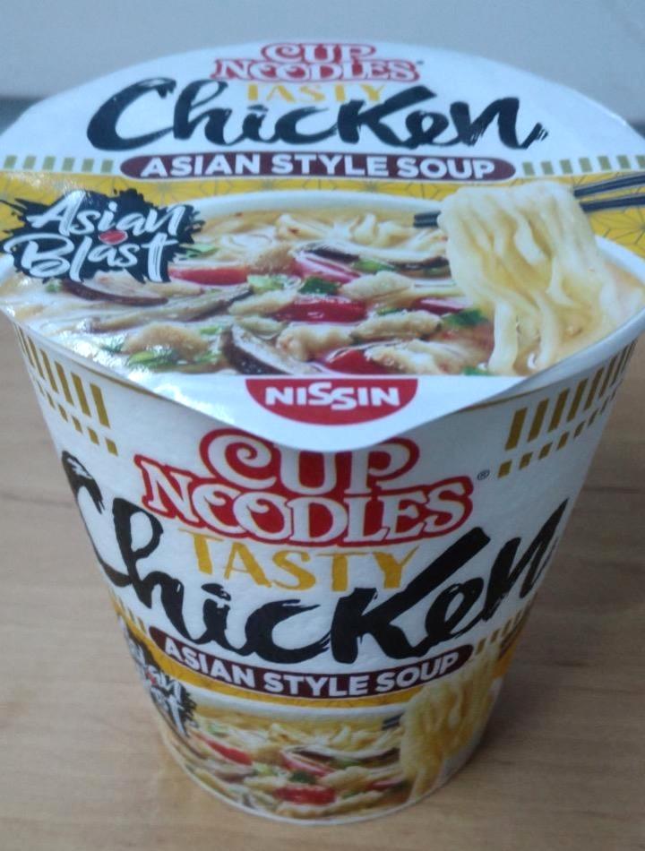 Képek - Tasty chicken Asian style soup Cup noodles