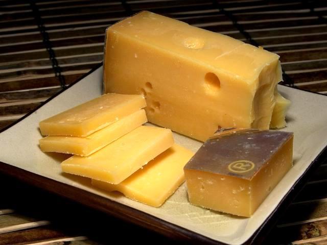 Képek - Gouda sajt 48% zsírtartalom