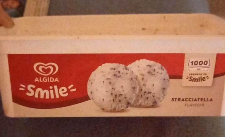 Képek - Algida Smile Stracciatella tejszín ízű jégkrém kakaós bevonó darabkákkal 1000 ml