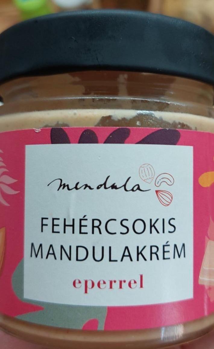 Képek - Fehércsokis mandulakrém eperrel Mendula