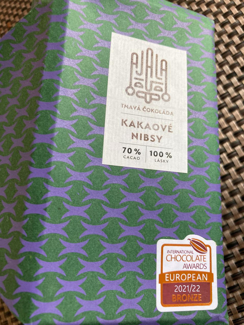 Képek - Tmavá čokoláda - Kakaové nibsy Ajala