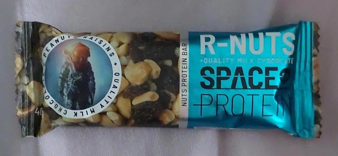 Képek - R-Nuts Quality Milk Chocolate Space protein bar