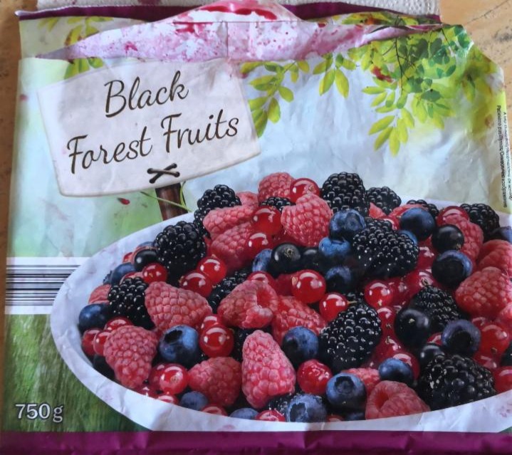 Képek - Black forest fruits Lidl